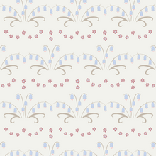 Load image into Gallery viewer, Bluebell Garland